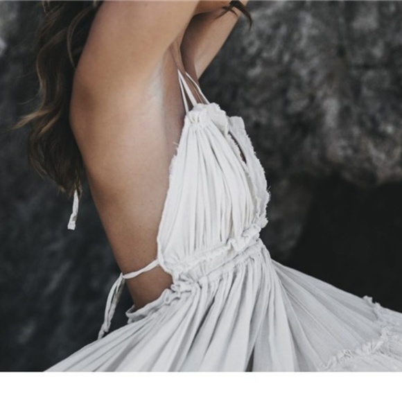 Raw hem tiered open back halter top mini dress - Picture 3 of 8